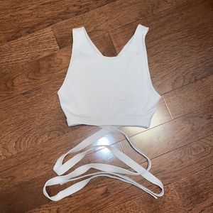 ARITZIA TANK TIETOP